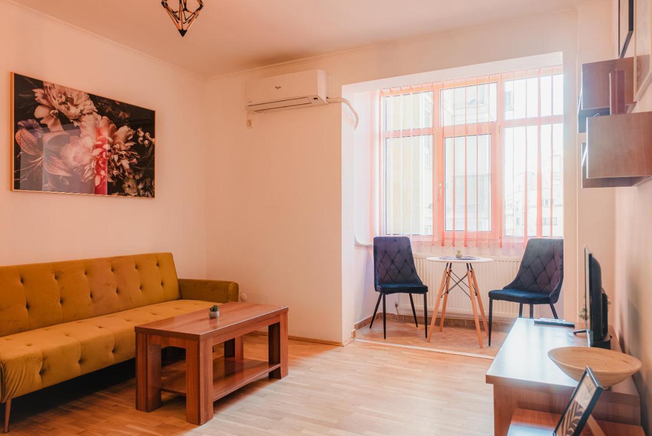 Romanian Athenaeum 1Br Apartment With Amazing View Bucureşti Exterior foto