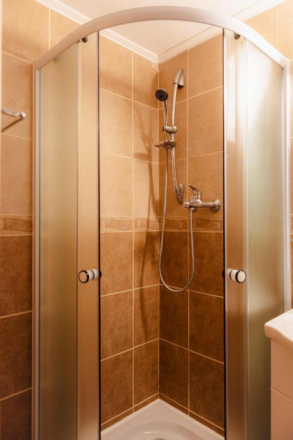Romanian Athenaeum 1Br Apartment With Amazing View Bucureşti Exterior foto