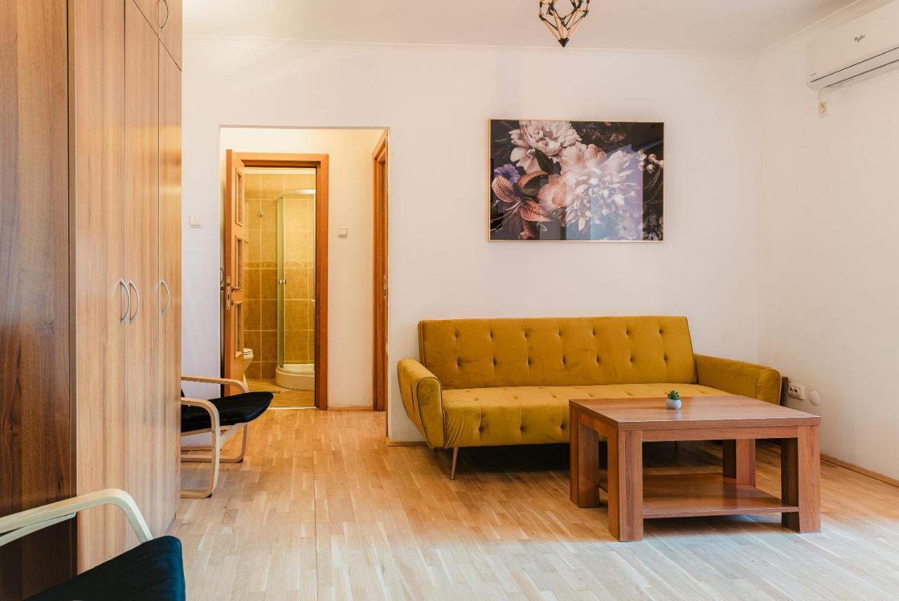 Romanian Athenaeum 1Br Apartment With Amazing View Bucureşti Exterior foto